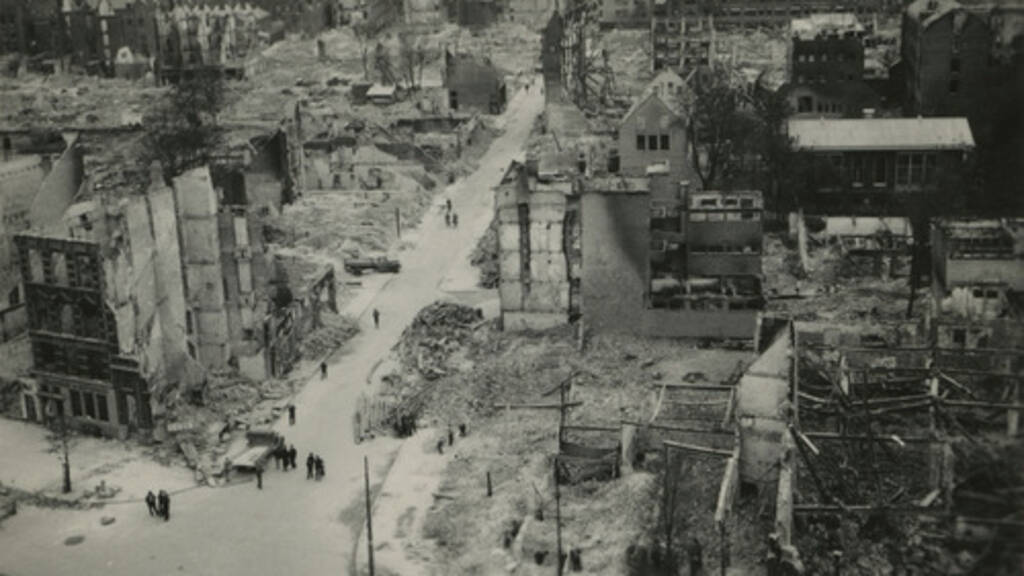 Bombardement Rdam- onderdeel 2